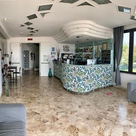 Hotel Tritone Римини Екстериор снимка
